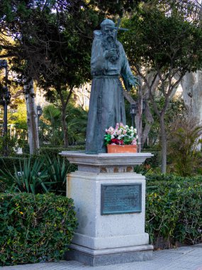 CADIZ, İspanya - 13 Mart 2016: Alameda Marqus de Comillas 'taki Carmelite Kilisesi' nin (Nuestra Seora del Carmen) dış görünüşü