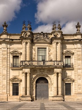 SEVILLE, SPAIN - 16 Mart 2016: Kraliyet Tütün Fabrikası 'na Giriş (Real Fbrica de Tabacos)
