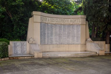 26 Mayıs 2018 'de Riquier bölgesinde 1. Dünya Savaşı anıtı yapıldı. Ayrıca 2. Dünya Savaşı anısına ve 2. Dünya Savaşı 'nda hava saldırısında ölen sivilleri de içeriyor.