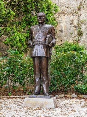 MONACO - 27 Mayıs 2018: Prens Rainier 'in Heykeli (Rainier Louis Henri Maxence Grimaldi)