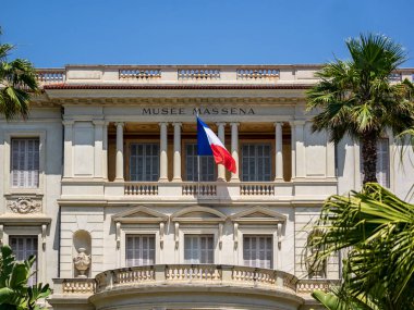GÜZEL, FRANCE - 29 Mayıs 2018: gezinti güvertesi Massena Müzesi (Massena Müzesi) cephesi