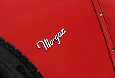 SOUTHEND-ON-SEA, İngiltere - 05 Temmuz 2025: İsim Morgan 4 spor araba