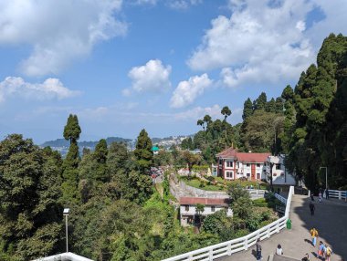 Majestic Hillside View Dağlarda Huzurlu bir Gün