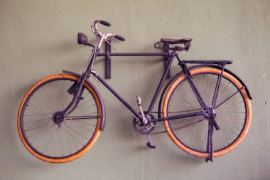 Duvar ekranı için eski antika bisiklet