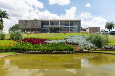 Belo Horizonte, Minas Gerais, Brezilya 'daki modern müze binasının güzel manzarası
