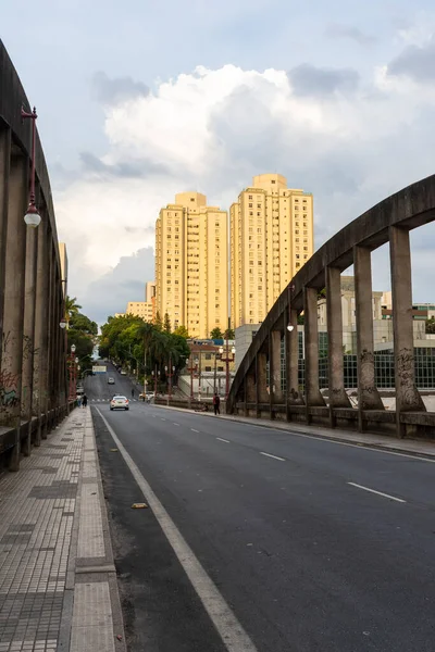 Beautiful View Concrete Urban Bridge City Buildings Belo Horizonte Minas — Foto Stock