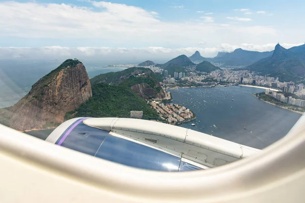 Beautiful View Plane Window Mountains Ocean Rio Janeiro Brazil — Fotografia de Stock