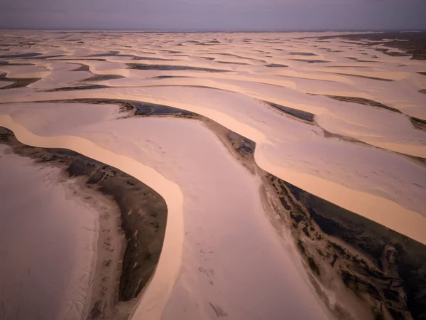Вид Белые Песчаные Дюны Бассейны Дождевой Водой Ленис Мараньясе Недалеко — стоковое фото