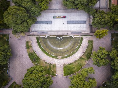 Mendoza, Arjantin 'deki yeşil halk meydanına güzel bir hava manzarası