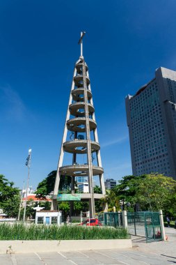 Brezilya 'nın Rio de Janeiro kentindeki modern mimari katedralinin güzel manzarası