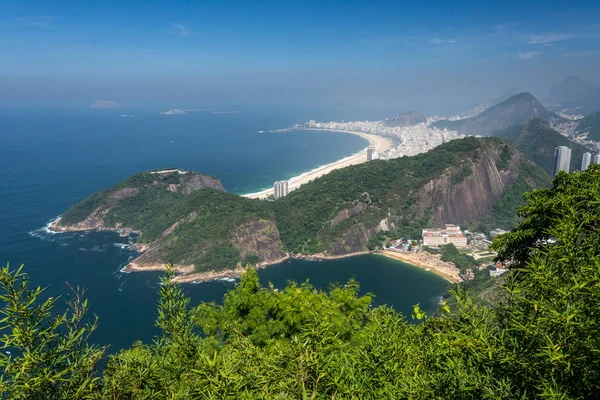 Schöne Aussicht Vom Zuckerhut Auf Grüne Berge Und Stadtgebäude Rio — Stockfoto