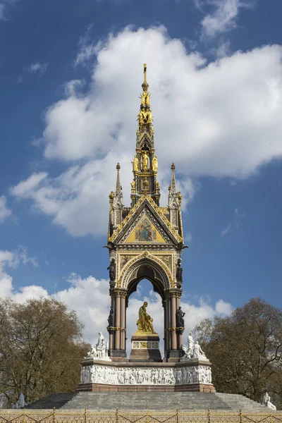 Utsikt Albert Memorial Monumentet Kensington Gardens Sentralt London England Storbritannia – stockfoto