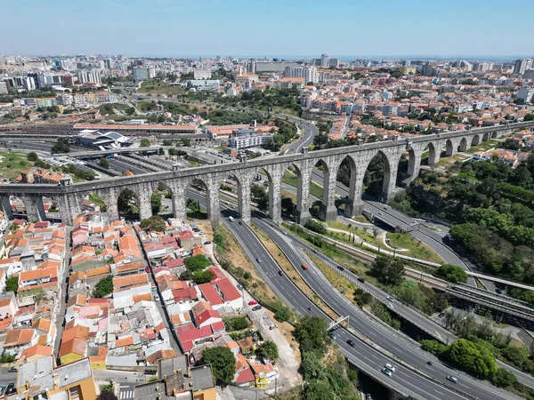 Piękny Widok Lotu Ptaka Zabytkowy Akwedukt Centrum Lizbony Portugalia — Zdjęcie stockowe