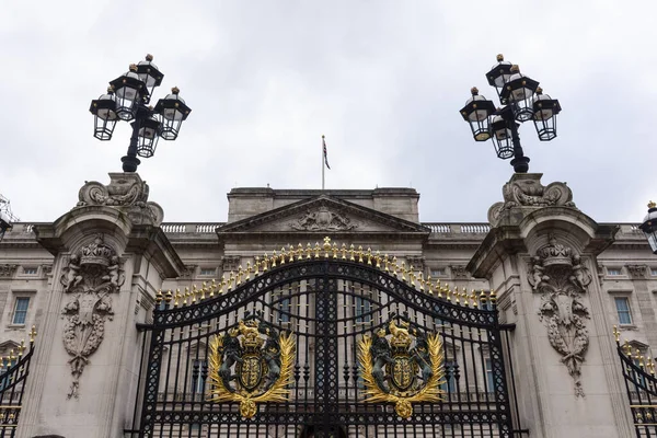 Hermosa Vista Puerta Del Edificio Del Palacio Buckingham Centro Londres — Foto de Stock