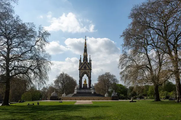 stock image Beautiful view to Albert Memorial monument in Kensington Gardens, central London, England, UK