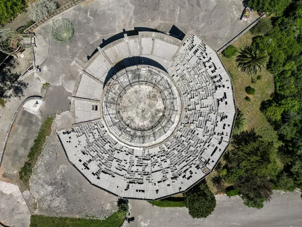 Krásný Letecký Výhled Panoramatickou Vyhlídkovou Budovu Monsanto Parku Lisabonu Portugalsko — Stock fotografie