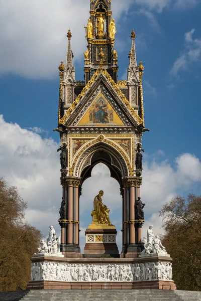 Beautiful View Albert Memorial Monument Kensington Gardens Central London England — Stock Photo, Image