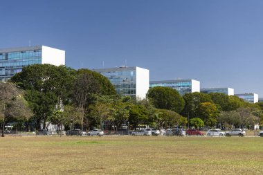 Brezilya 'nın başkenti Braslia' daki devlet bakanlığı binalarına güzel bir manzara