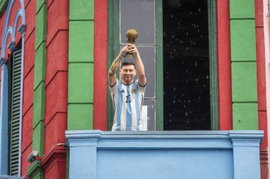 Caminito, La Boca bölgesi, Buenos Aires, Arjantin 'deki renkli binaya güzel bir manzara.