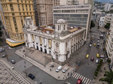 Brezilya 'nın Rio de Janeiro kentindeki tarihi beyaz kamu binasının güzel manzarası