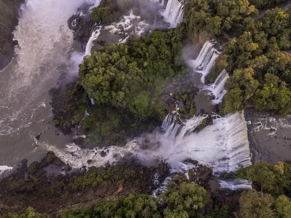 Hermosa Vista Cascadas Selva Verde Cataratas Del Iguazú Frontera Brasil Imágenes De Stock Sin Royalties Gratis
