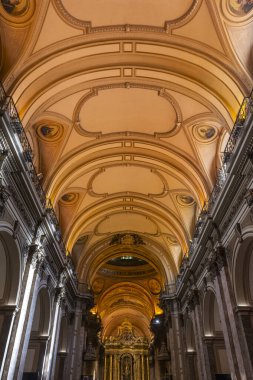 Plaza de Mayo 'daki Metropolitan Katedrali' nin güzel manzarası, Buenos Aires, Arjantin