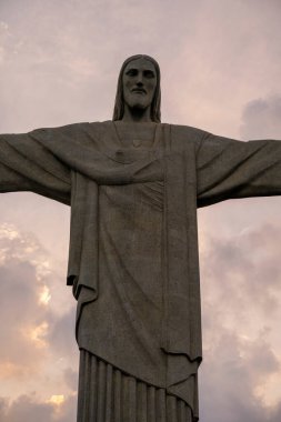 Corcovado Dağı, Rio de Janeiro, Brezilya 'da Kurtarıcı İsa' nın güzel manzarası