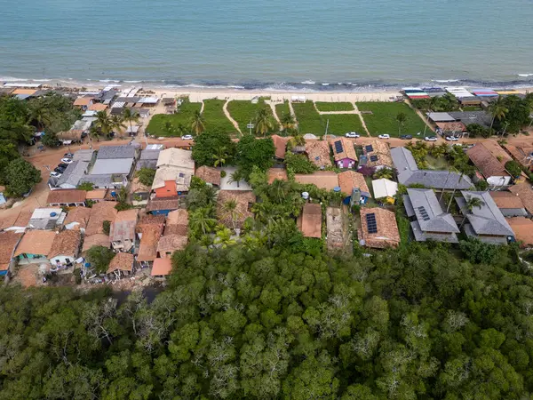 Küçük Ponta do Corumbau köyüne güzel bir hava manzarası, Güney Bahia, Brezilya