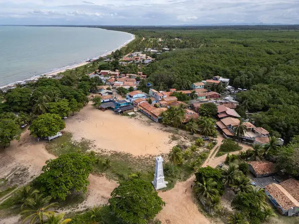 Küçük Ponta do Corumbau köyüne güzel bir hava manzarası, Güney Bahia, Brezilya