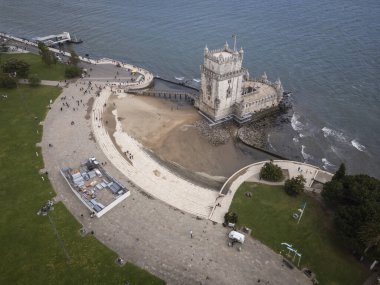 Lizbon, Portekiz 'deki tarihi Belem Kulesi' ne güzel bir hava manzarası 