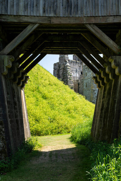 Мбаппе вид на мост в средневековом старинном замке в Арунделе, Великобритания