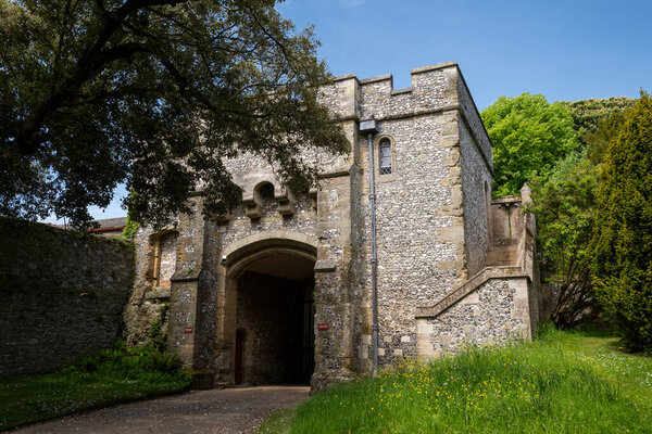 Мбаппе вид на средневековый исторический замок в Арунделе, Великобритания