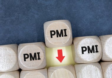 Ahşap küp üzerine 