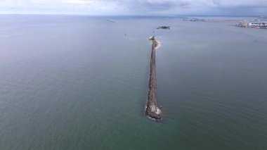 Gusung Adası 'nı koruyan Doğa Kalkanı Mercan Bariyerleri