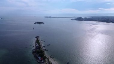 Makassar 'ın Yüzen Mücevheri: Pulau Gusung üzerinde İHA Turu