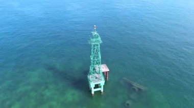 Kıyı Arkaplanı ile Deniz Seyrüsefer Radar Kulesi