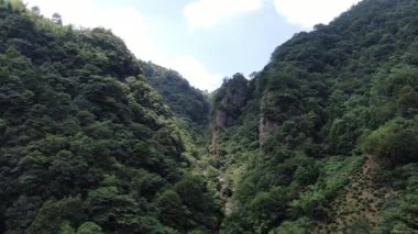 Taihuyuan, Hangzhou 'daki doğal manzaranın havadan görünüşü. Yüksek kalite 4k görüntü