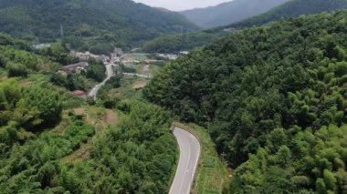 Çin 'in Hangzhou ilçesindeki kırsal bölge manzarası. Yüksek kalite 4k görüntü