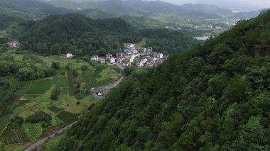 Çin 'in Hangzhou ilçesindeki kırsal bölge manzarası. Yüksek kalite 4k görüntü