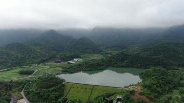 Çin 'in Hangzhou ilçesindeki kırsal bölge manzarası. Yüksek kalite 4k görüntü
