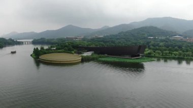 Xianghu Gölü Hangzhou Çin 'in doğal manzarası. Yüksek kalite 4k görüntü