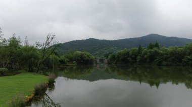 Xianghu Gölü Hangzhou Çin 'in doğal manzarası. Yüksek kalite 4k görüntü
