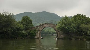Xianghu Gölü 'nün doğal manzarası. Tekne manzarası, Hangzhou Çin. Yüksek kalite 4k görüntü