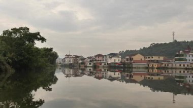 Bataklıklarda kayıkla gezerken görülen manzara, Shaoxing Zhejiang China. Yüksek kalite 4k görüntü