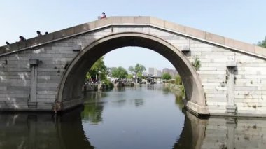 Huishan 'ın Wuxi Jiangxu Çin' deki eski kasabasının havadan görünüşü. Yüksek kalite 4k görüntü