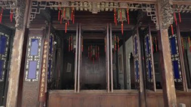 Hangzhou 'daki Hu Xueyan' ın eski konutunda geleneksel Çin mimarisi. Yüksek kalite 4k görüntü