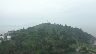 Wenzhou, Çin 'deki kıyı kasabasının havadan görünüşü. Yüksek kalite 4k görüntü