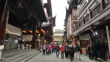 Shanghai Şehri 'nin Tanrı Tapınağı' nın içindeki manzara. Yüksek kalite 4k görüntü