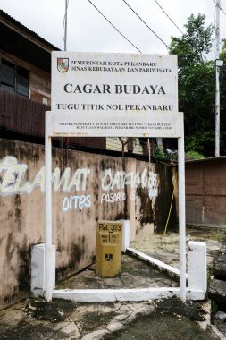 Pekanbaru, Endonezya - 29 Ocak 2025: Pekanbaru şehrinin Sıfır Noktası Anıtı veya Tugu Titik Nol