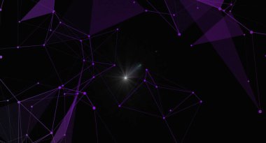 Mor çizgiler ve noktaları çokgen bir yapıda birleştiren soyut bir ağ arkaplanı. Dijital alanı aydınlatan parlak bir merkez alevi, bağlantı ve yeniliğe işaret ediyor. Teknoloji, bilim ve gelecek temalar için ideal..